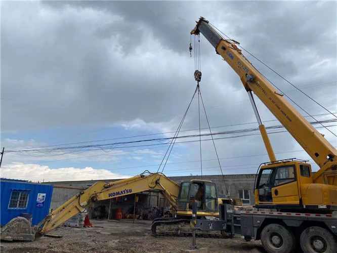 五华县25吨吊车的工作半径是多少？